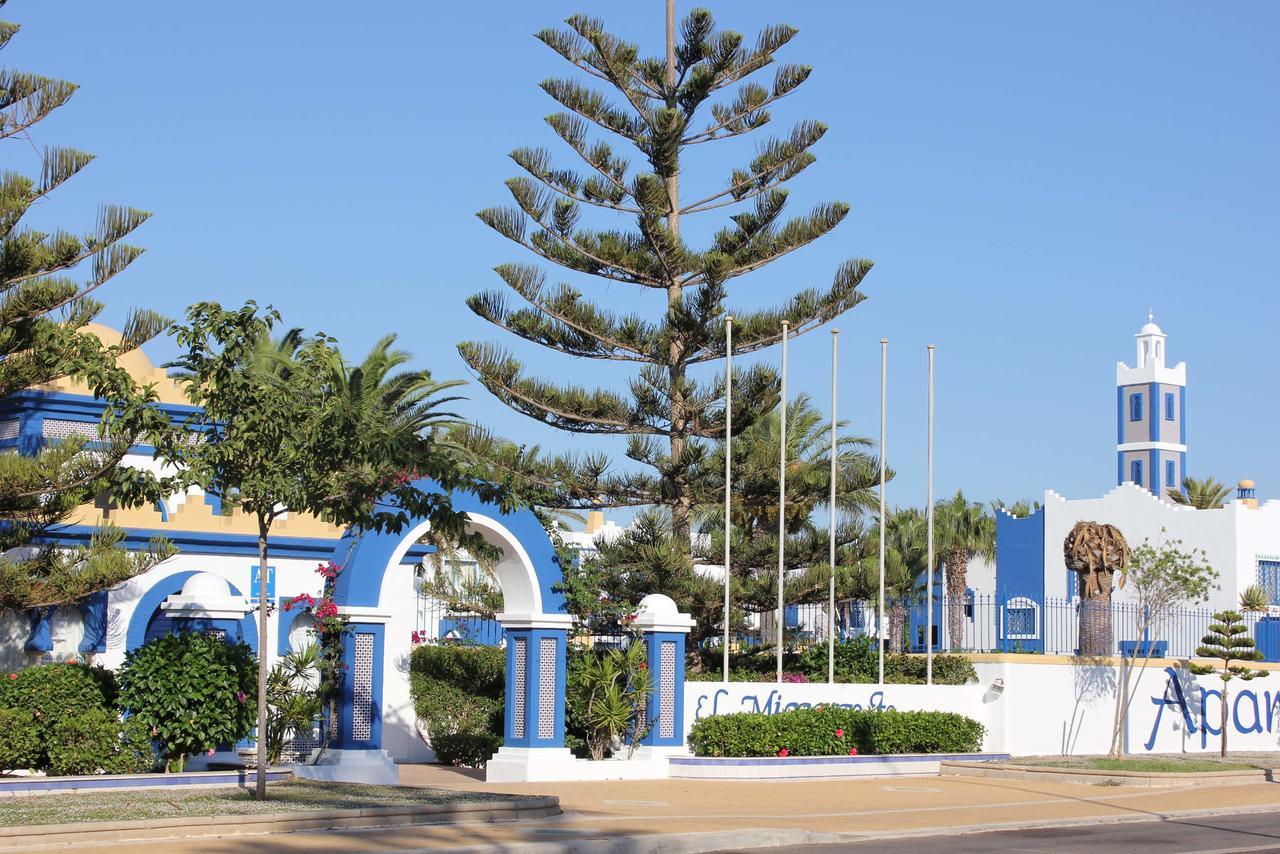 Apartamentos El Minarete 滨海罗克塔斯 外观 照片